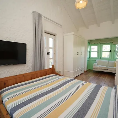 Private With Pool 150 M From The Sea - 4 Bathrooms - 8 People Villa *