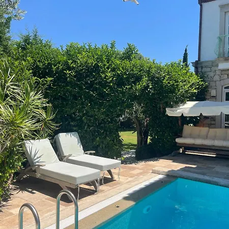 Vilă Private With Pool 150 M From The Sea - 4 Bathrooms - 8 People Çeşme