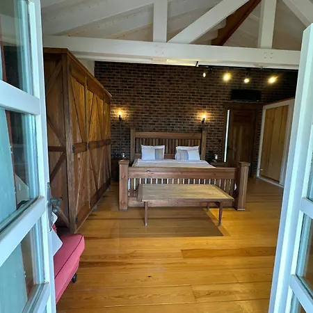 Private With Pool 150 M From The Sea - 4 Bathrooms - 8 People Vilă Çeşme