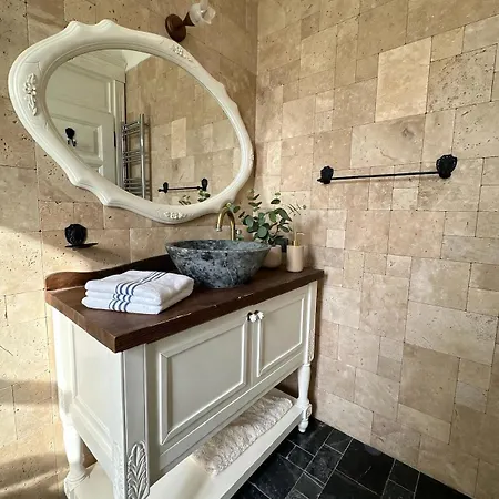 Private With Pool 150 M From The Sea - 4 Bathrooms - 8 People Villa *